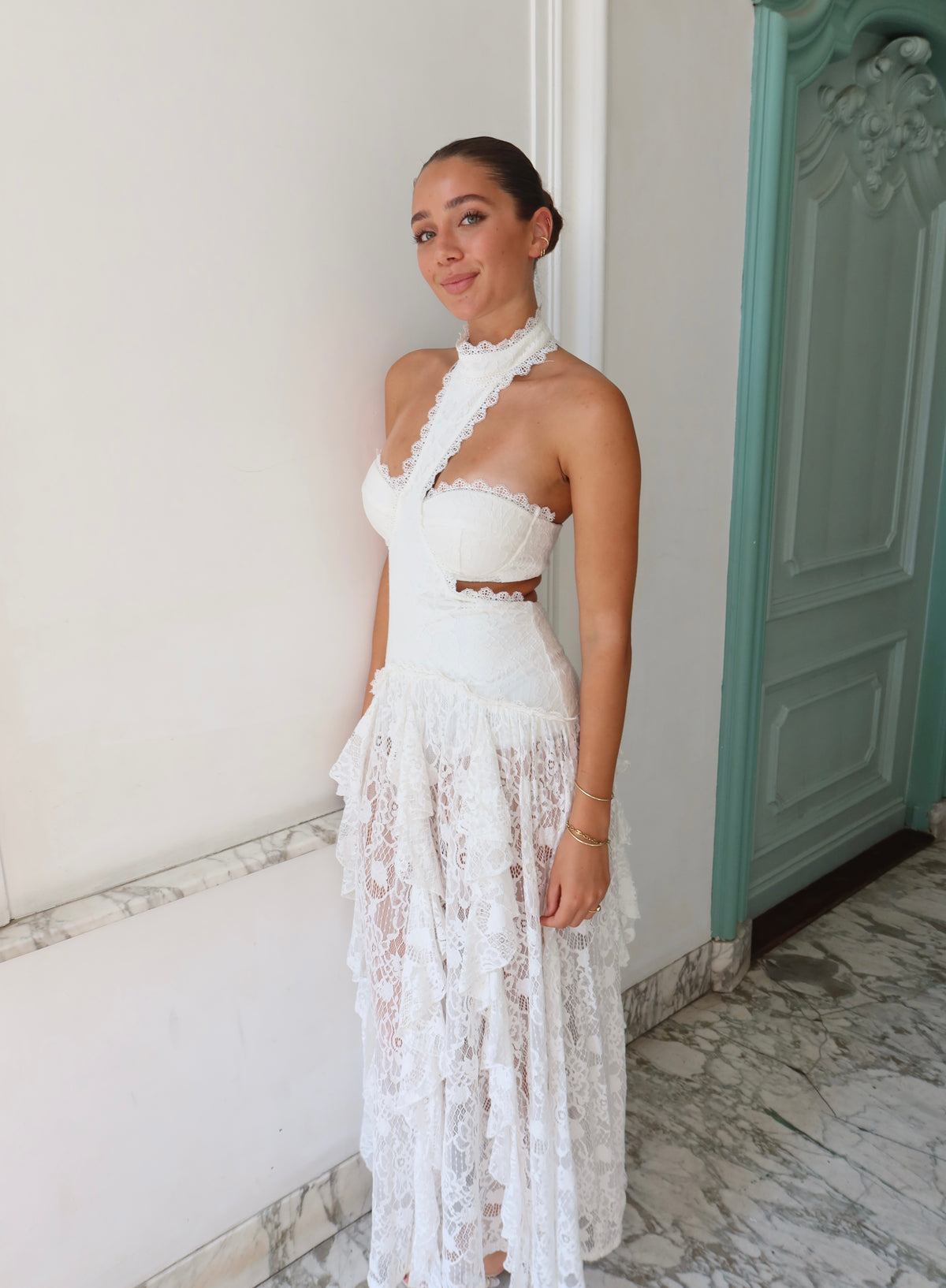 Princesa White Lace Drop Waist jurk van 12th Tribe - witte kanten drop waist maxi jurk te huur bij Poombies, jurk huren voor bruiloft, chiquedag of feest