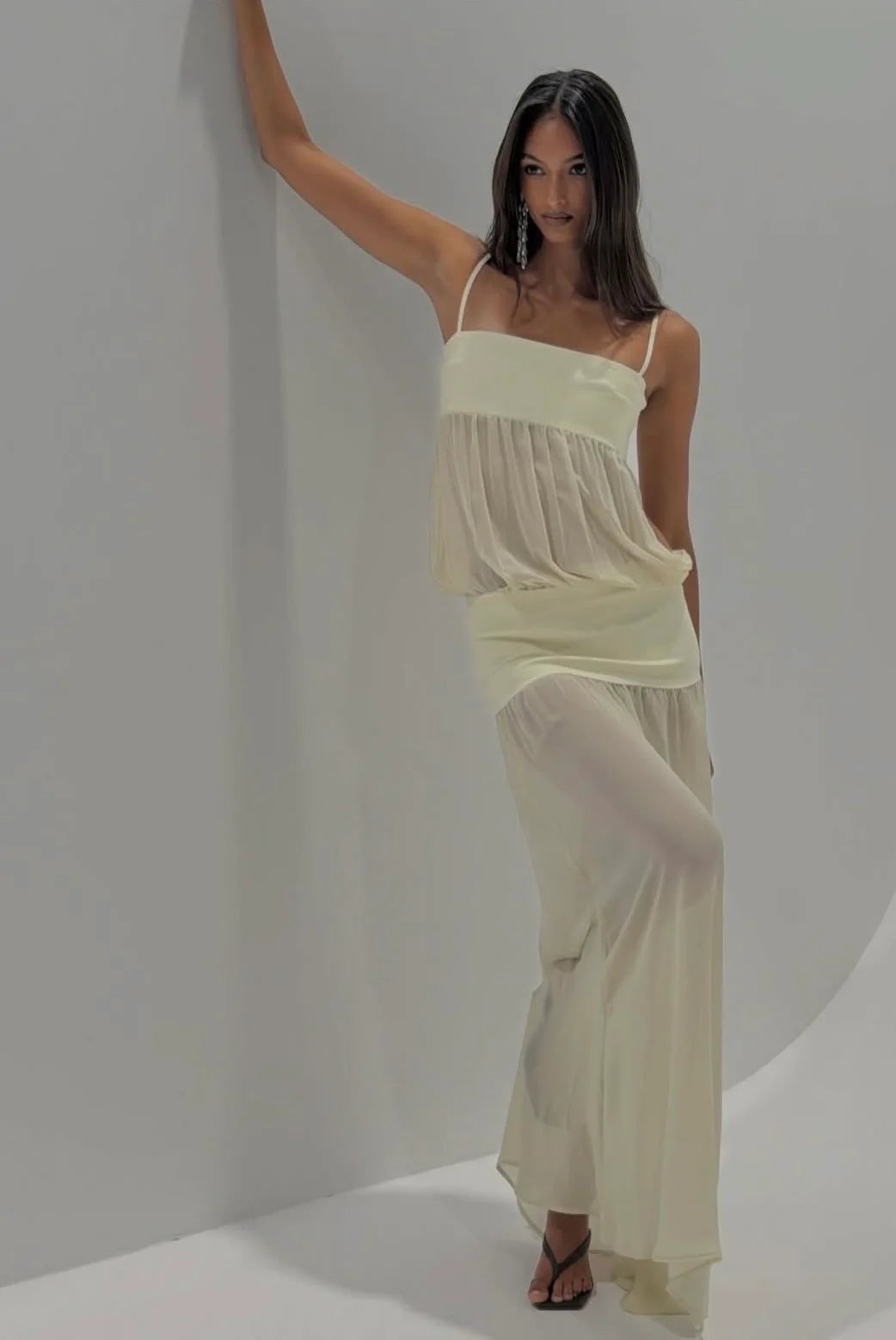 Romeo Gown van Ance Gria - elegante gown te huur bij POOMBIES, jurk huren voor gala of feest